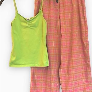 Fashion Bug great Pj set In pre owned condition.
